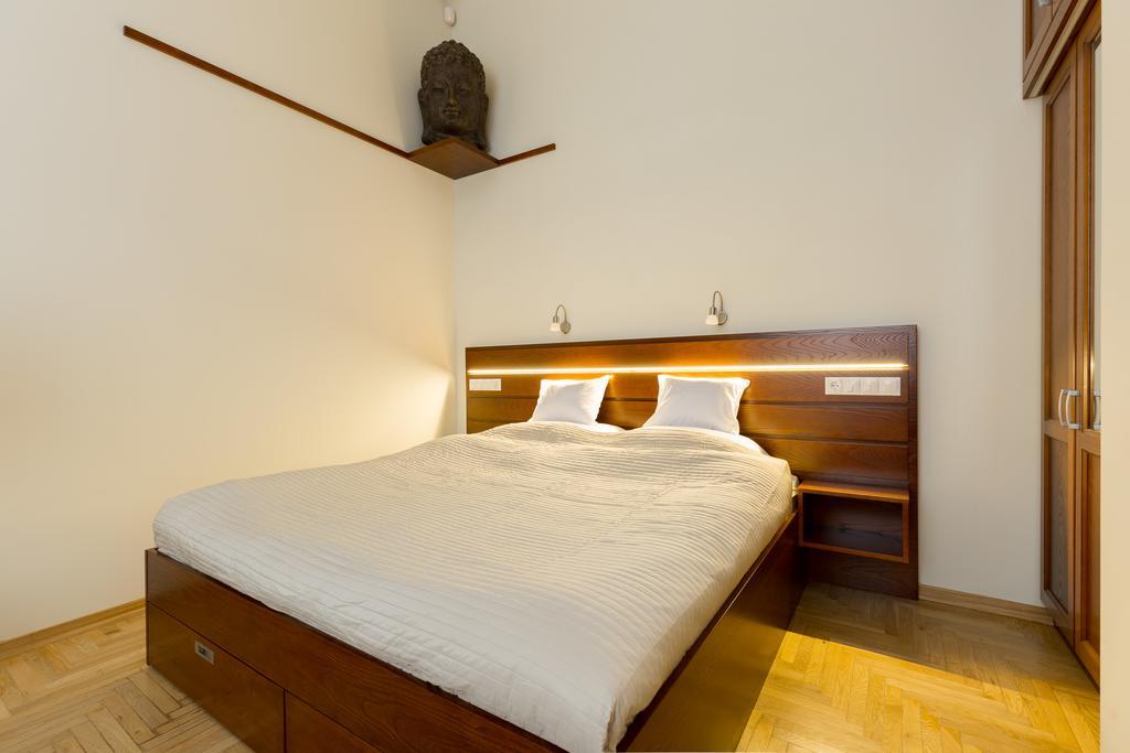 Family Buddha Apartment Boedapest Buitenkant foto