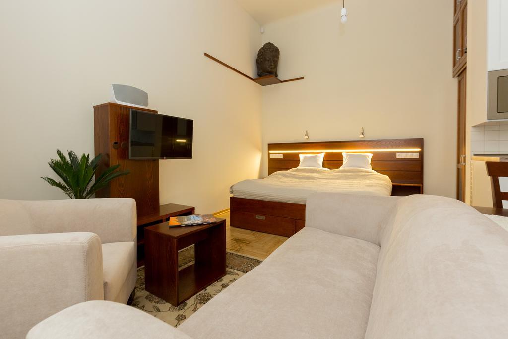 Family Buddha Apartment Boedapest Buitenkant foto